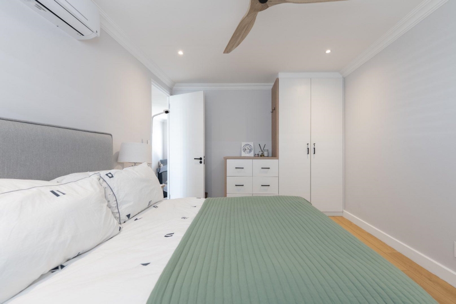 4 Bedroom Property for Sale in Sea Point Western Cape